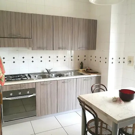 Riviera House 75 * بيسكارا